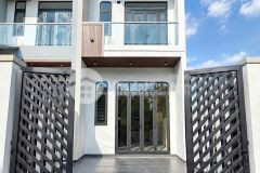 Chỉ 650tr nhận nhà full thổ cư còn 1 căn cuối ngay trung tâm tân triều