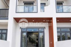 Mẫu nhà 1 trệt 1 lầu hiện đại ngay chợ tân mai 2 tặng full nội thất cao cấp