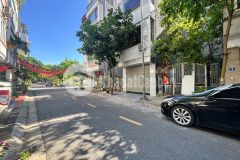 Đất đẹp giá rẻ đường 6m khu tdc giang biên dt 40m2. giá 11.5 tỷ